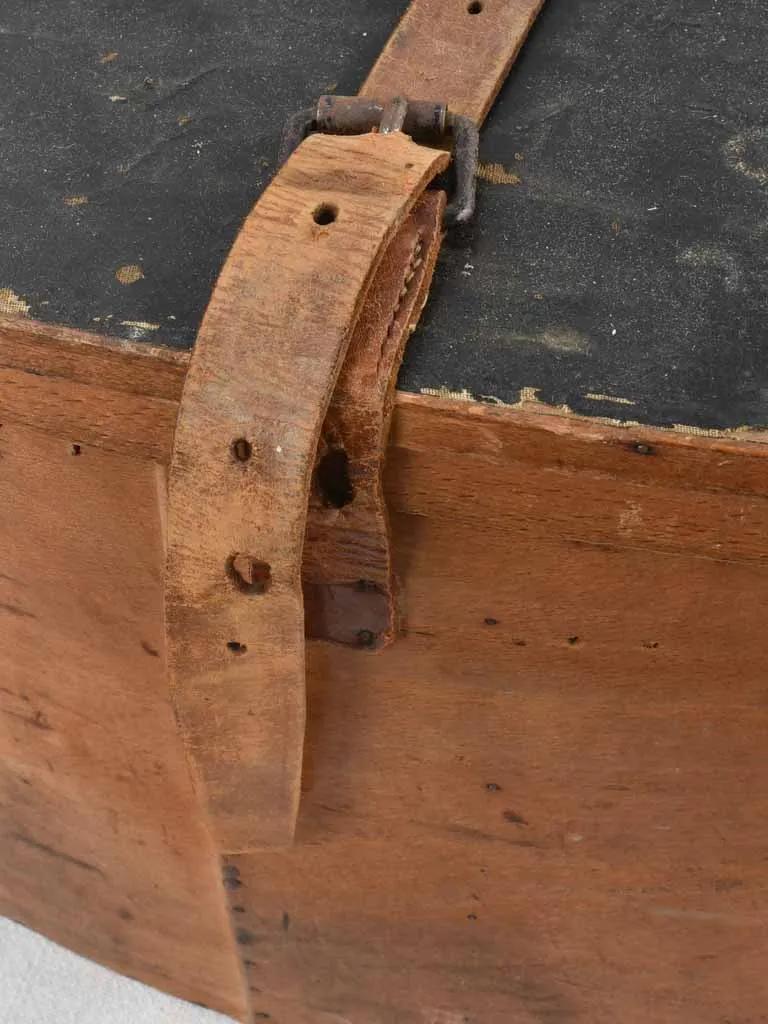 Antique French hat box - 1900s - 20½"