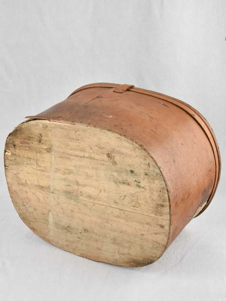 Antique French hat box - 1900s - 20½"