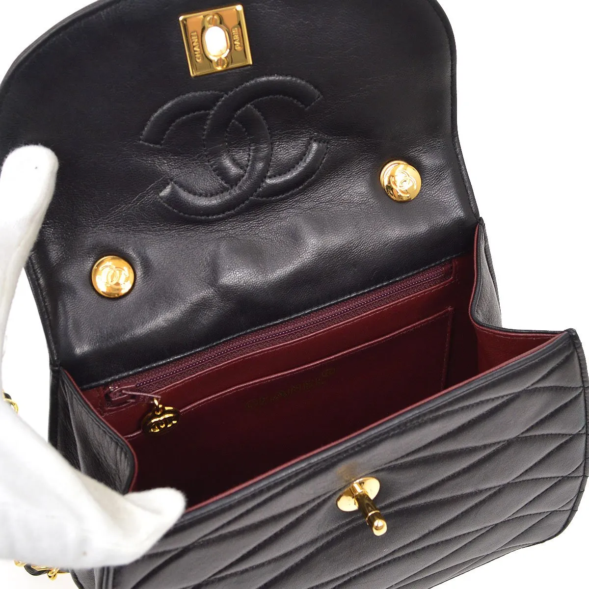 CHANEL 1989-1991 Diagonal Round Flap Shoulder Bag Small 20200