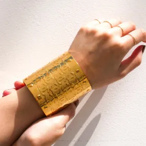 CHANEL 1996 Bangle gold 70541