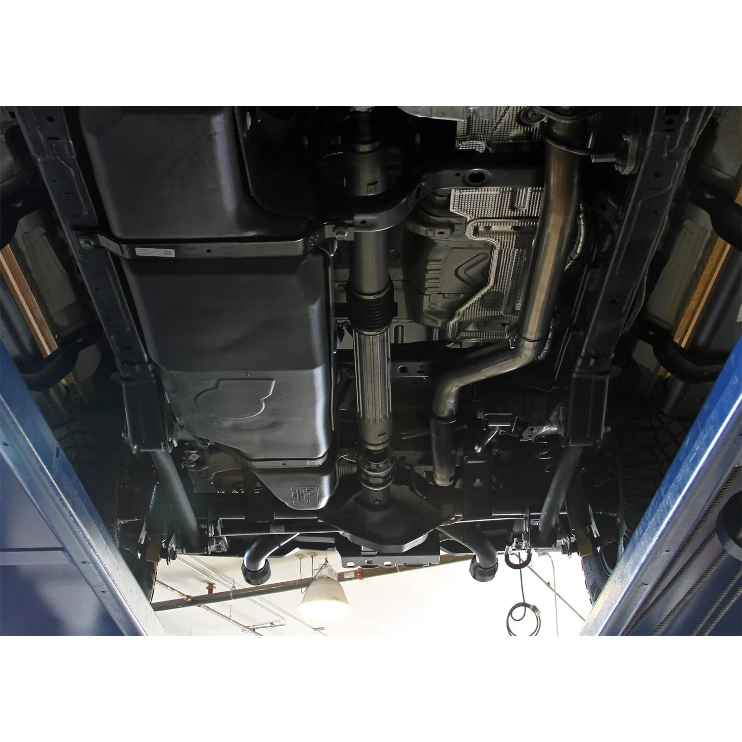 Flowmaster Outlaw Cat-Back Exhaust System - 3 in Diameter - Dual Rear Exit - 4 in Black Chrome Tips - Ford EcoBoost - Ford Midsize SUV 2021-22