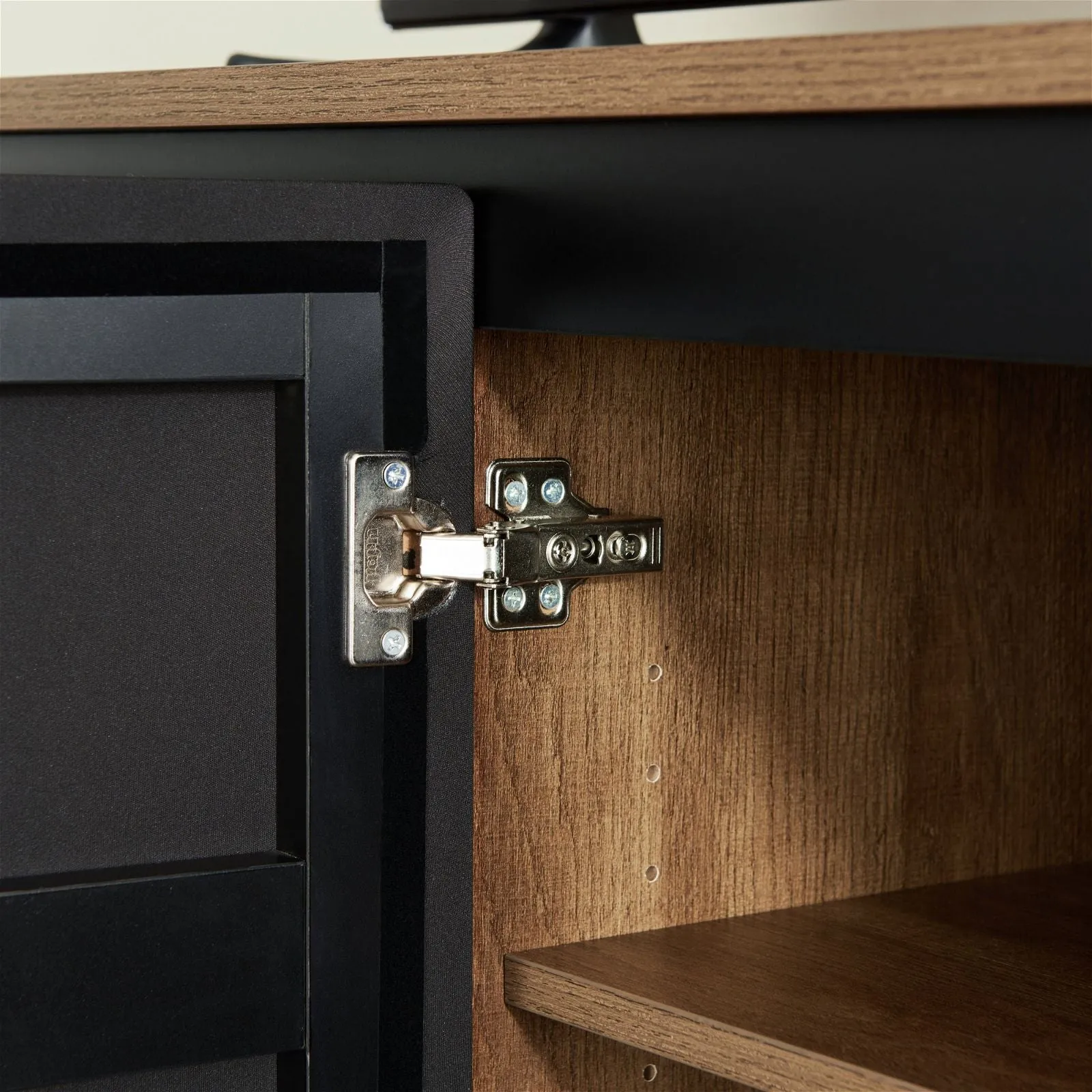 HOLLYWOOD2250DO Entertainment Unit by Tauris™