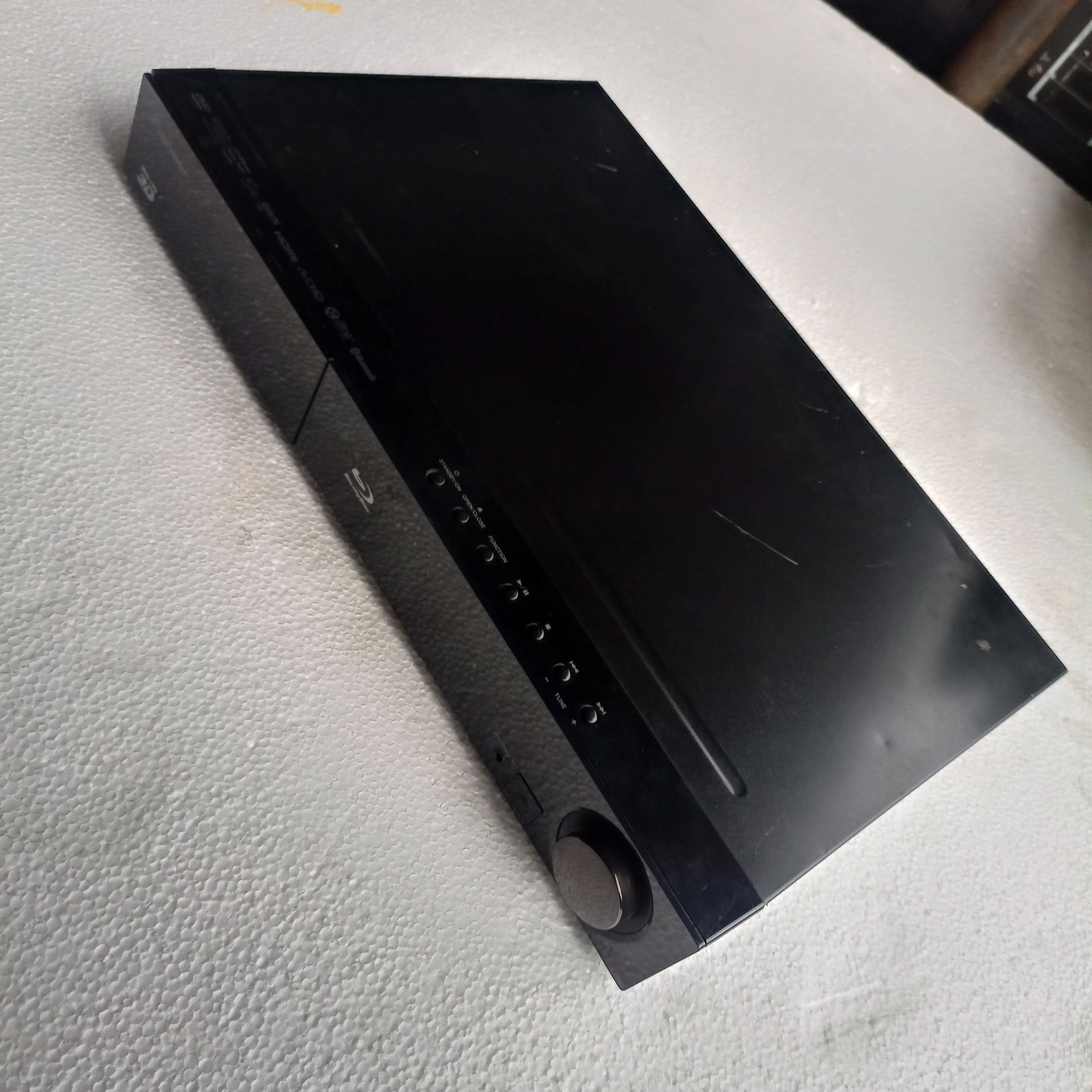 Used Pioneer XV-BD707 5.1Ch Home Theater Set with 1000Watts, Bluetooth, 3D Blu-Ray DVD, USB, FM, Optical, Aux - London