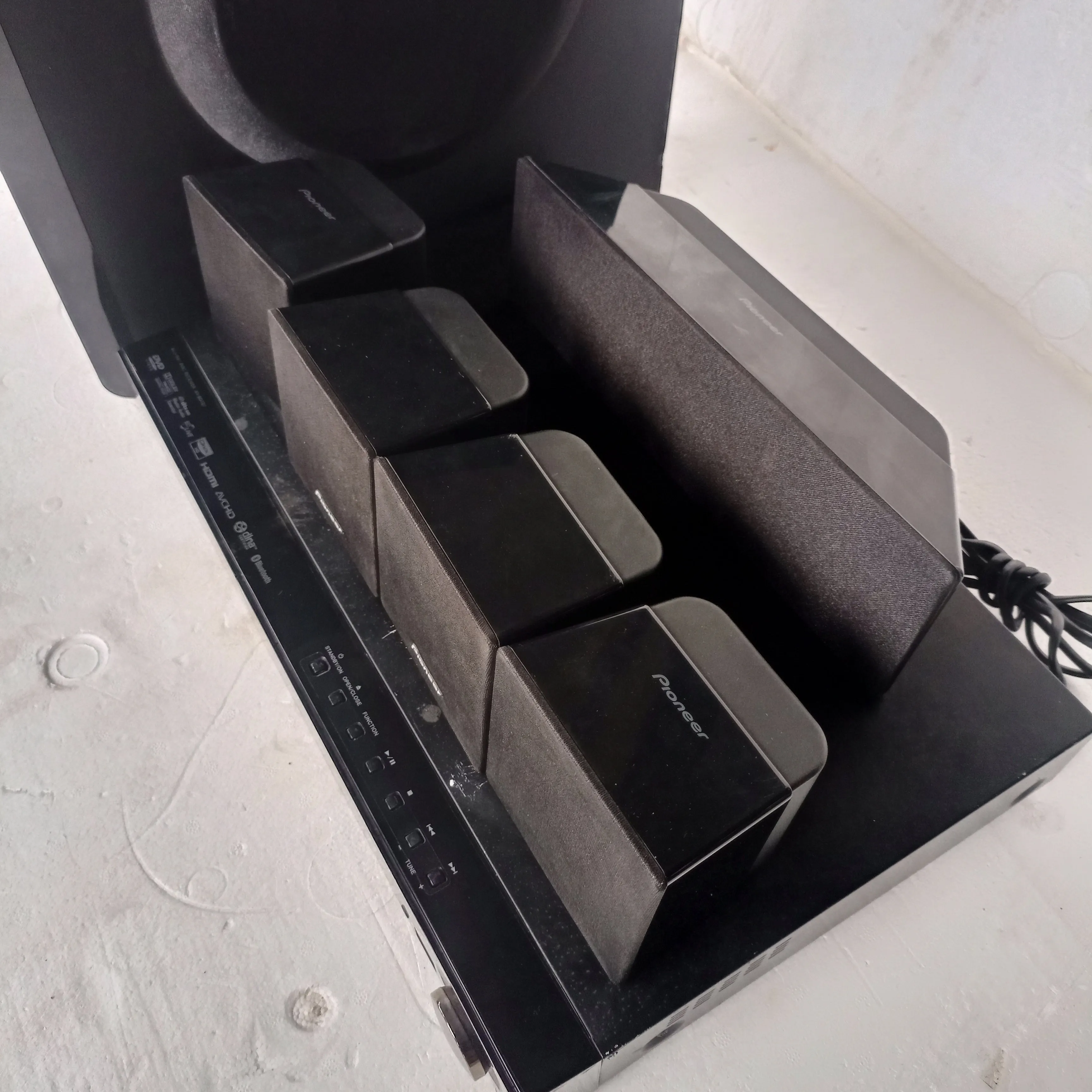 Used Pioneer XV-BD707 5.1Ch Home Theater Set with 1000Watts, Bluetooth, 3D Blu-Ray DVD, USB, FM, Optical, Aux - London