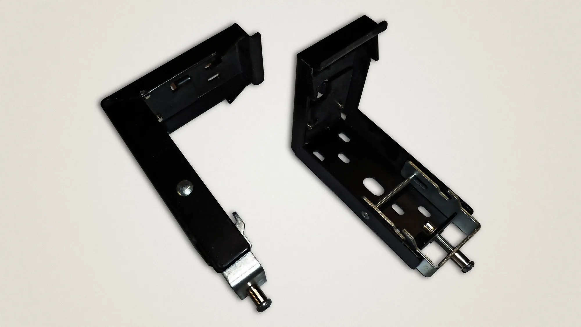 Severtson Screens Electric Retractable Tab Tension 150" (130.7" x 73.5") HDTV [16:9] GT1691503D