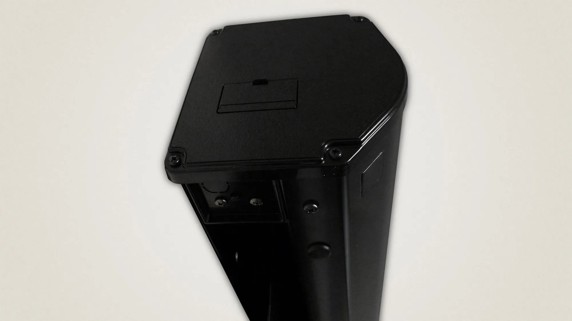 Severtson Screens Electric Retractable Tab Tension 150" (130.7" x 73.5") HDTV [16:9] GT1691503D